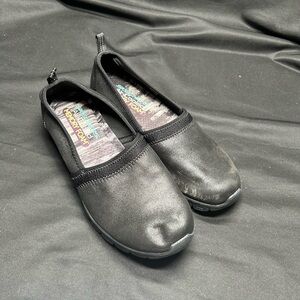 Sketchers air cooled memory foam shoes size 7.5